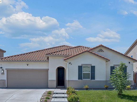 2nd image of 2133 Day Lily Ave