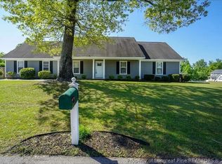 112 Forest Creek Dr, Raeford, NC 28376