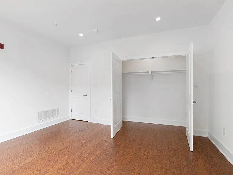 1726 Ridge Ave #3 — Photo 12