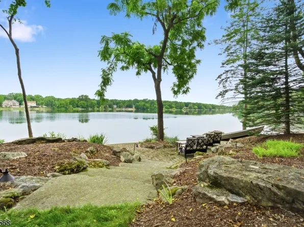 97 Shore Rd, Green Twp., NJ 07821