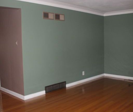 5th image of 11815 Lillian Ave