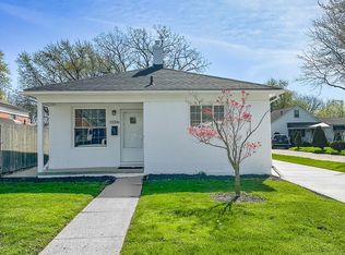 23206 Oakwood Ave, Eastpointe, MI 48021