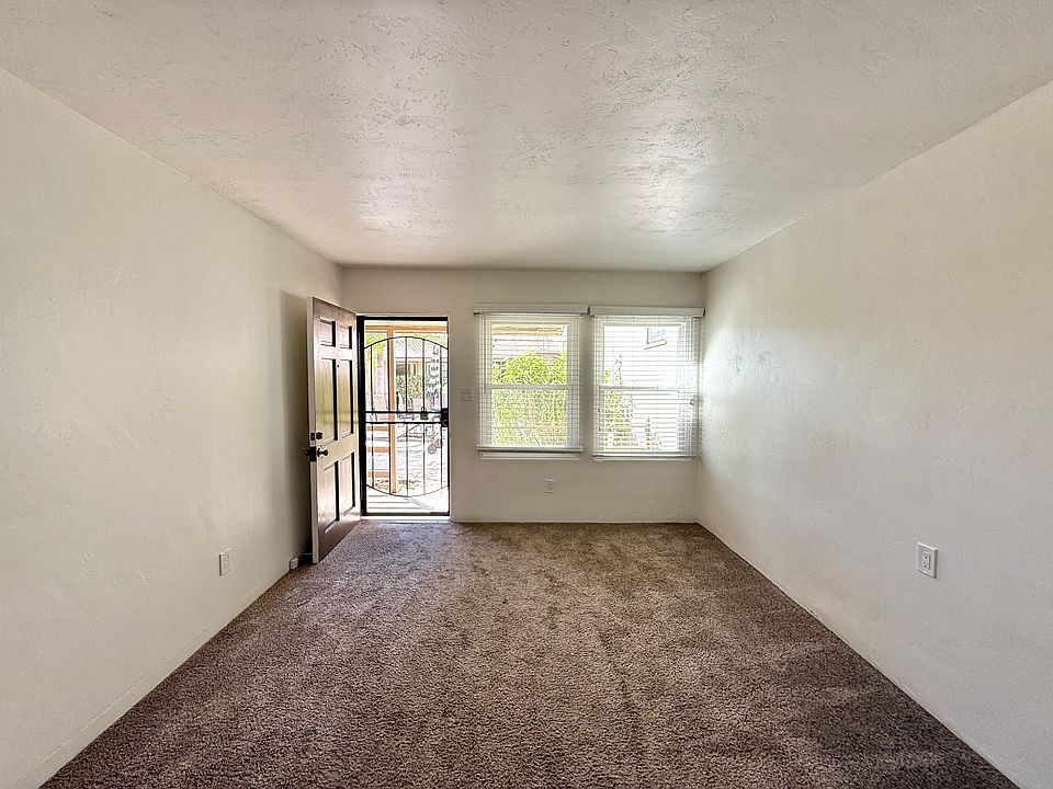 1st image of 2172 Felspar St