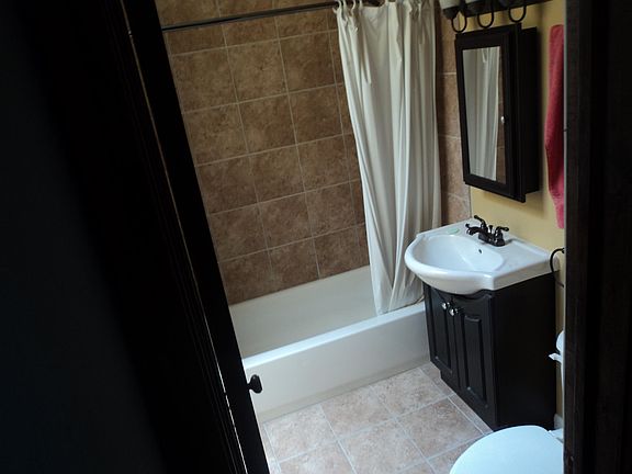 3rd image of 3241 Lyndale Ave S APT 102