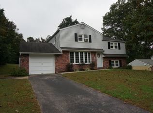 1340 Sherwood Dr, West Chester, PA 19380