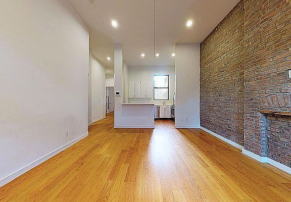 3rd image of 136 Prospect Park W APT 1A