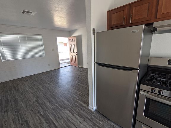 2nd image of 19 N 6th St #1