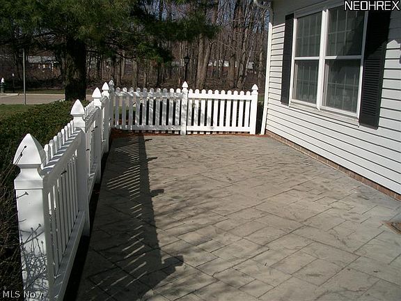 3rd image of 30655 Cambridge Ct E Unit 11