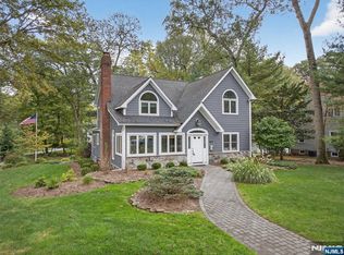 128 Oak Ridge Rd, Ramsey, NJ 07446