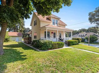 215 E Allouez Ave, Green Bay, WI 54301