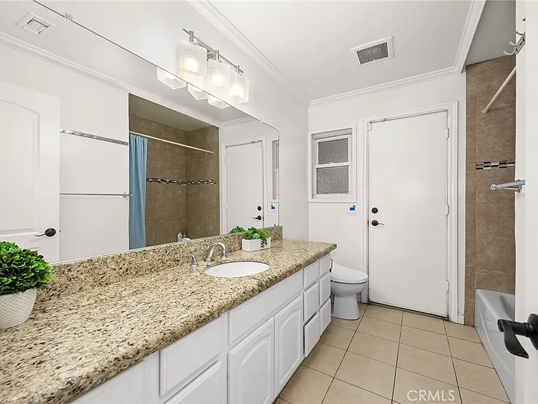 261 Oakhurst Ln — Photo 16