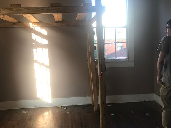 2nd image of 2631 Carondelet St Unit B