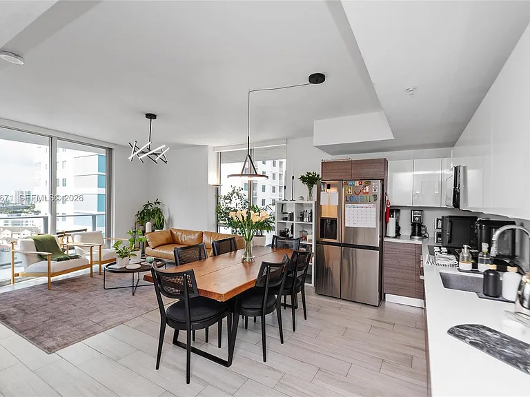 1010 SW 2nd Ave #1709 — Photo 6