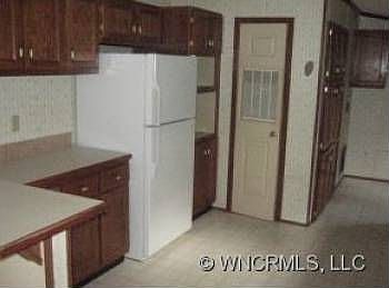 5th image of 95 Beth Ann Ln
