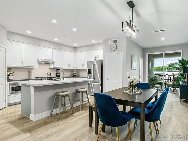 347 Oak Ave — Photo 6