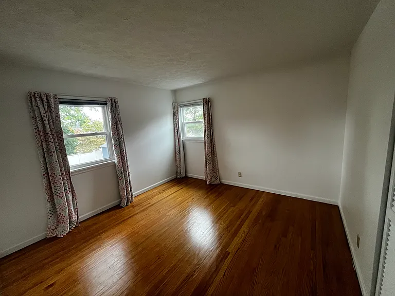10203 Woodstock Rd — Photo 17