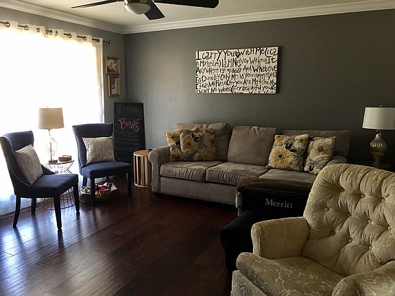 2nd image of 300 Leslie Ann Dr