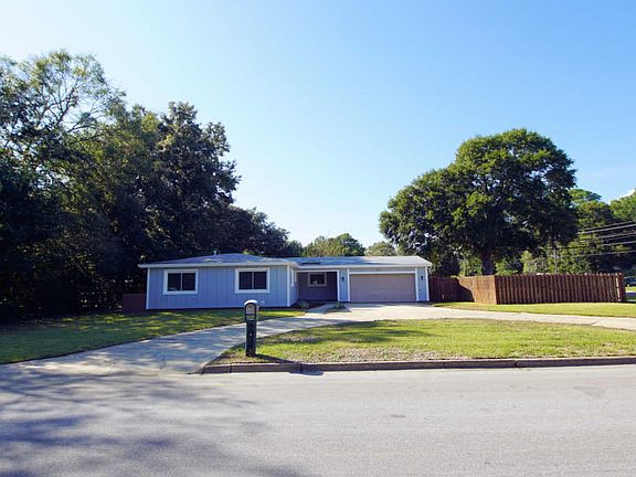 5th image of 33 Palmetto Dr