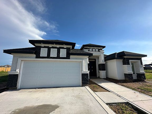 3rd image of 2904 Zarzamora Ave