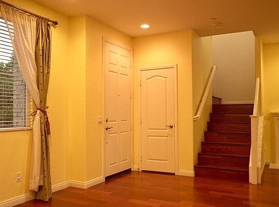4th image of 10503 Hollingsworth Way