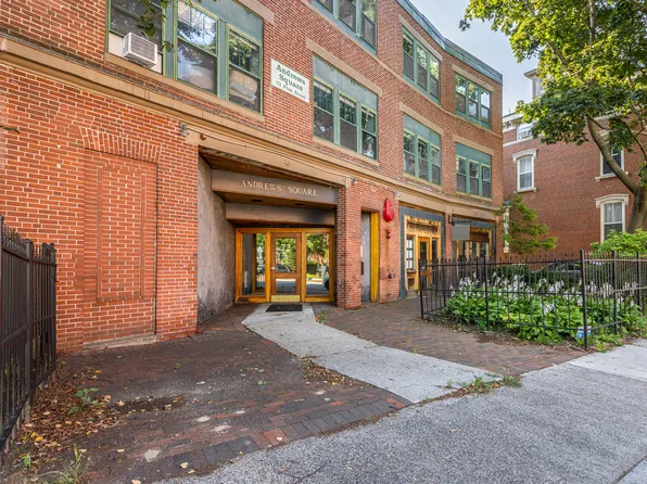 72 Pine Street #6, Portland, ME 04102
