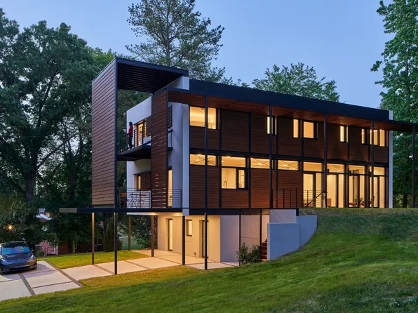 924 Tower St, Raleigh, NC 27607