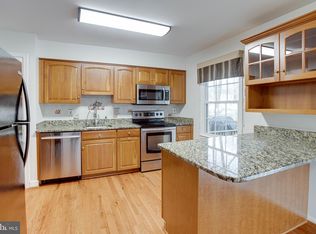 9620 Masterworks Dr, Vienna, VA 22181