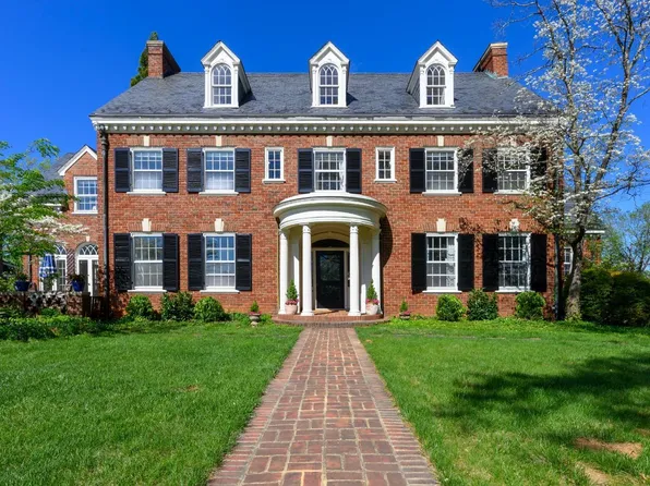 3830 Peakland Pl, Lynchburg, VA 24503