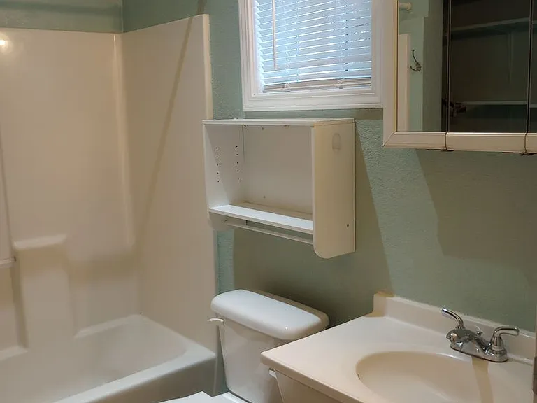 6475 Martin Pl — Photo 10