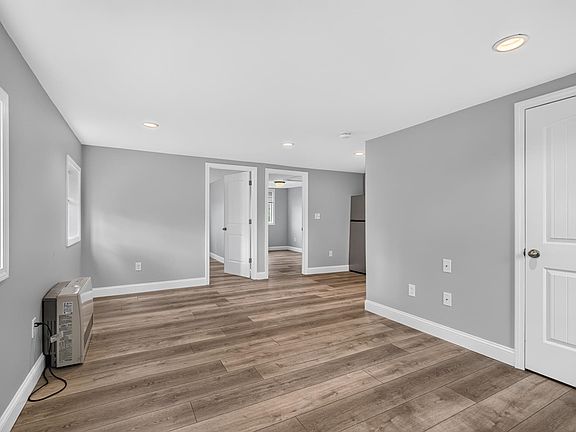 5th image of 45 Hanson Street