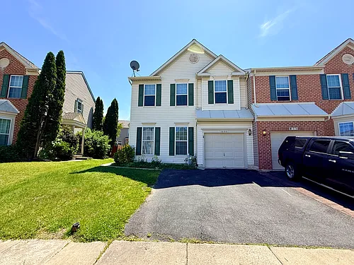 235 Eisenhower Ct Photo 1