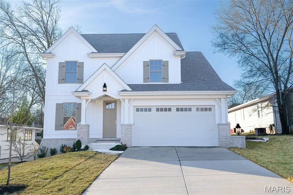 339 Caroline Ave photo 1