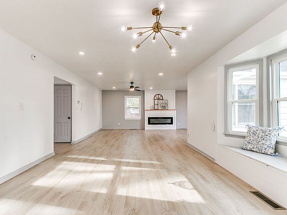 5th image of 1805 N Philadelphia Ave
