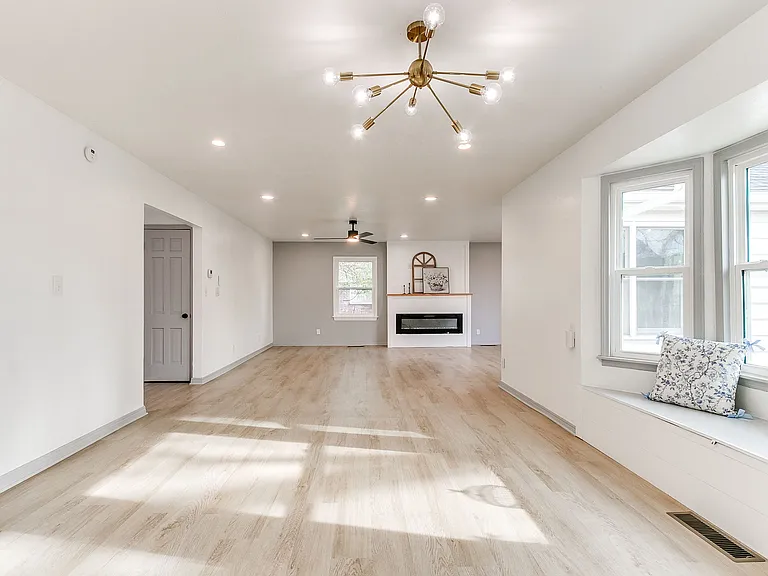 1805 N Philadelphia Ave — Photo 5