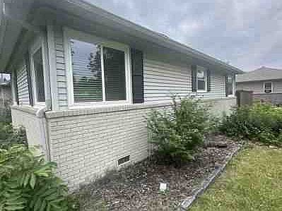 4th image of 2105 Rockdale Blvd