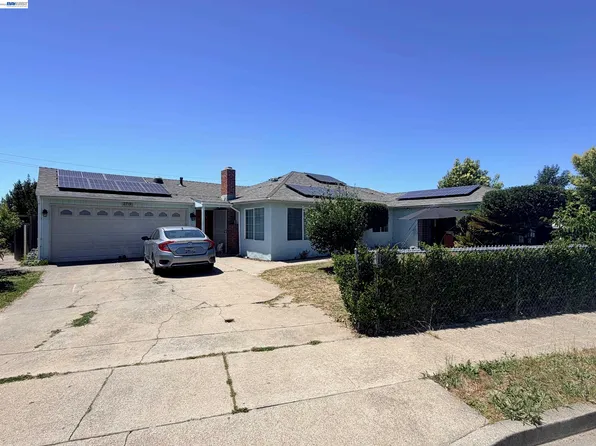 2719 Xavier St, East Palo Alto, CA 94303