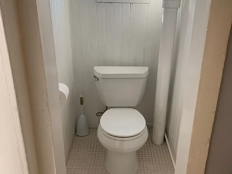 427 Delaware Ave — Photo 8