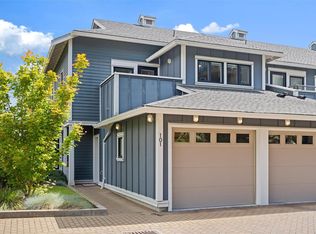 Woodland Heights, Saanich, BC V8Z 4E2