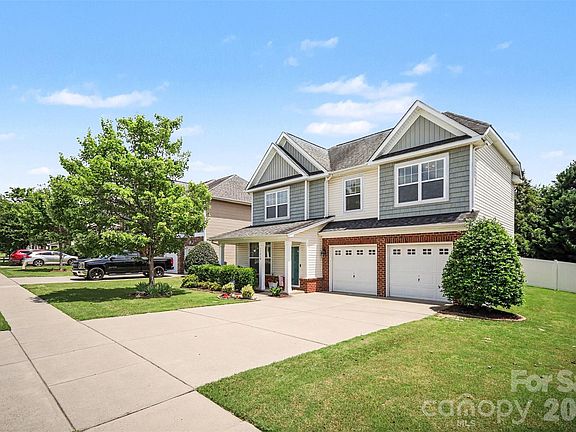 3rd image of 11319 Scottsman Trace Dr