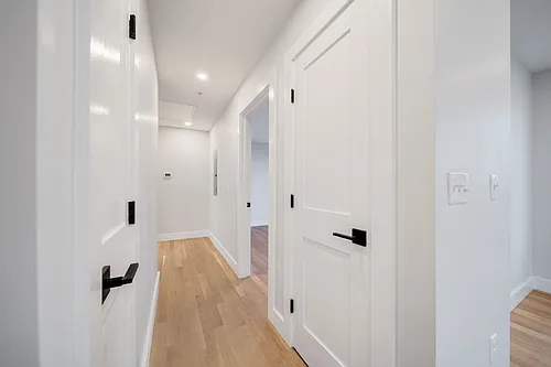 9 Wenham St #3 Photo 1