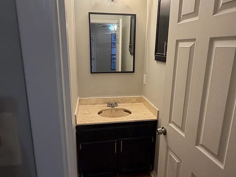 15864 S Sanderland Ave #1 — Photo 10