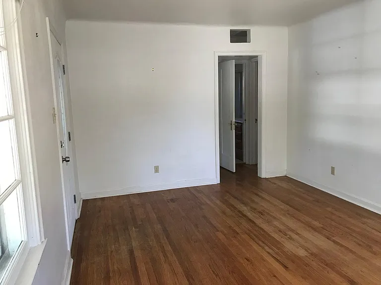 407 Imperial Blvd — Photo 13