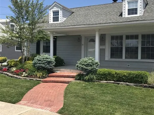 15 N Gladstone Ave, Margate, NJ 08402