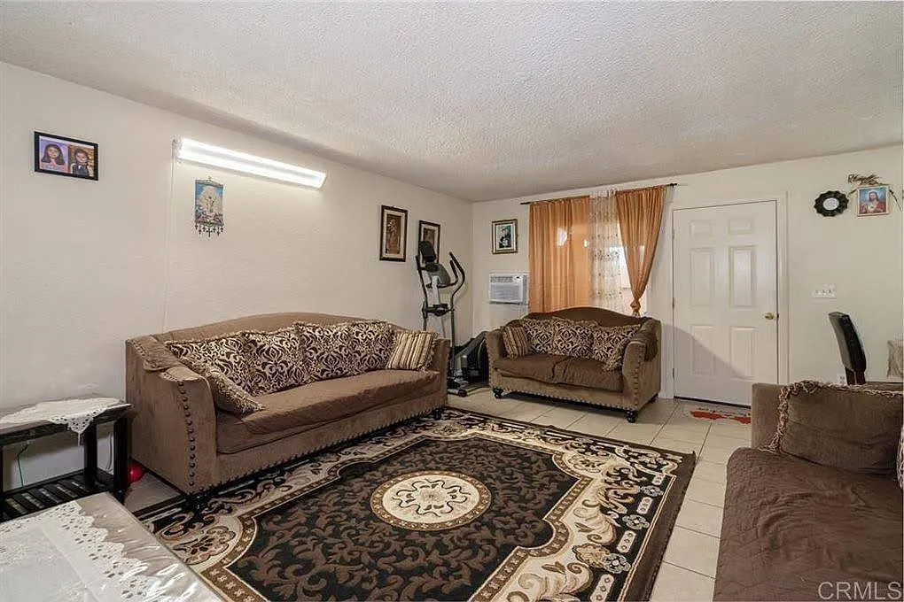 2 bed, 805 sqft, $2,295 — Photo 4
