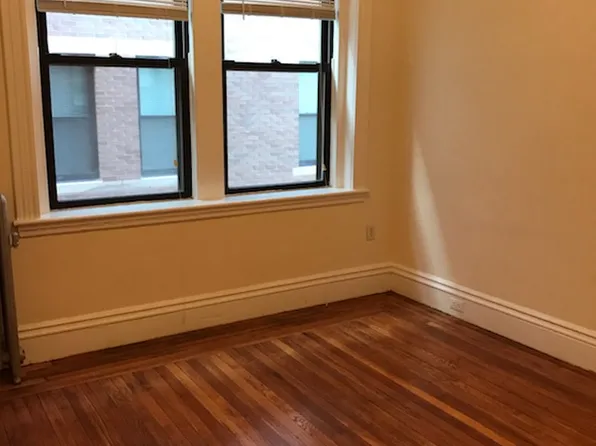 20 Park Dr #7, Boston, MA 02215