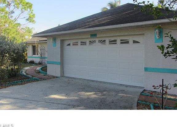 2nd image of 27173 Elaine Dr