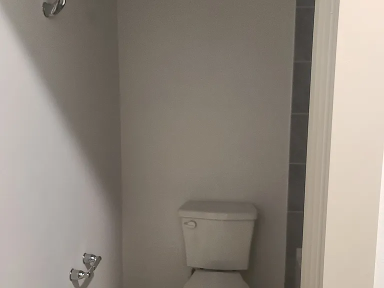 10510 Bangor Ave — Photo 17