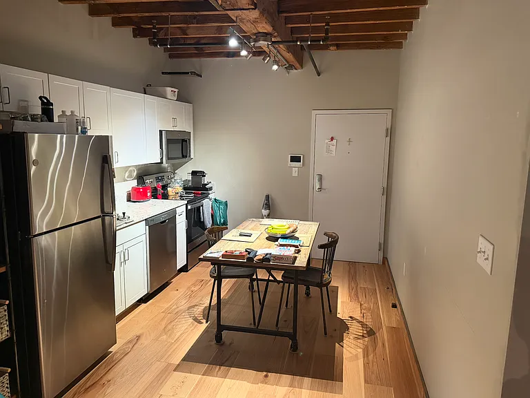58 13th St #303 — Photo 2