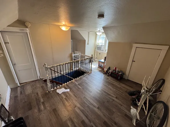 1630 Humboldt St #E, Manhattan, KS 66502