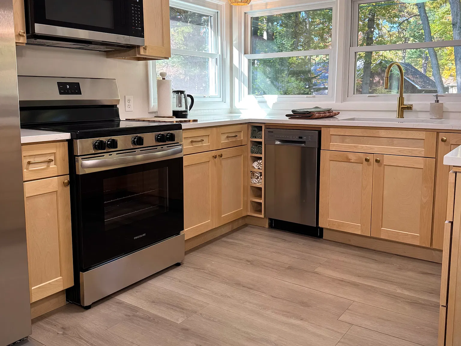 2 bed, 1.5 bath, 1200 sqft, $2,200 — Photo 4